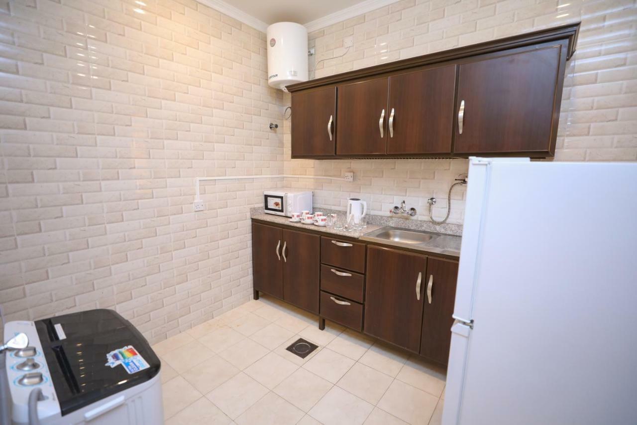 Magic Suite Al Mahboula Kuwait City Exterior foto